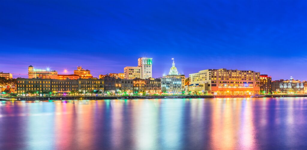 Savannah, Georgia, USA skyline on the Savannah River